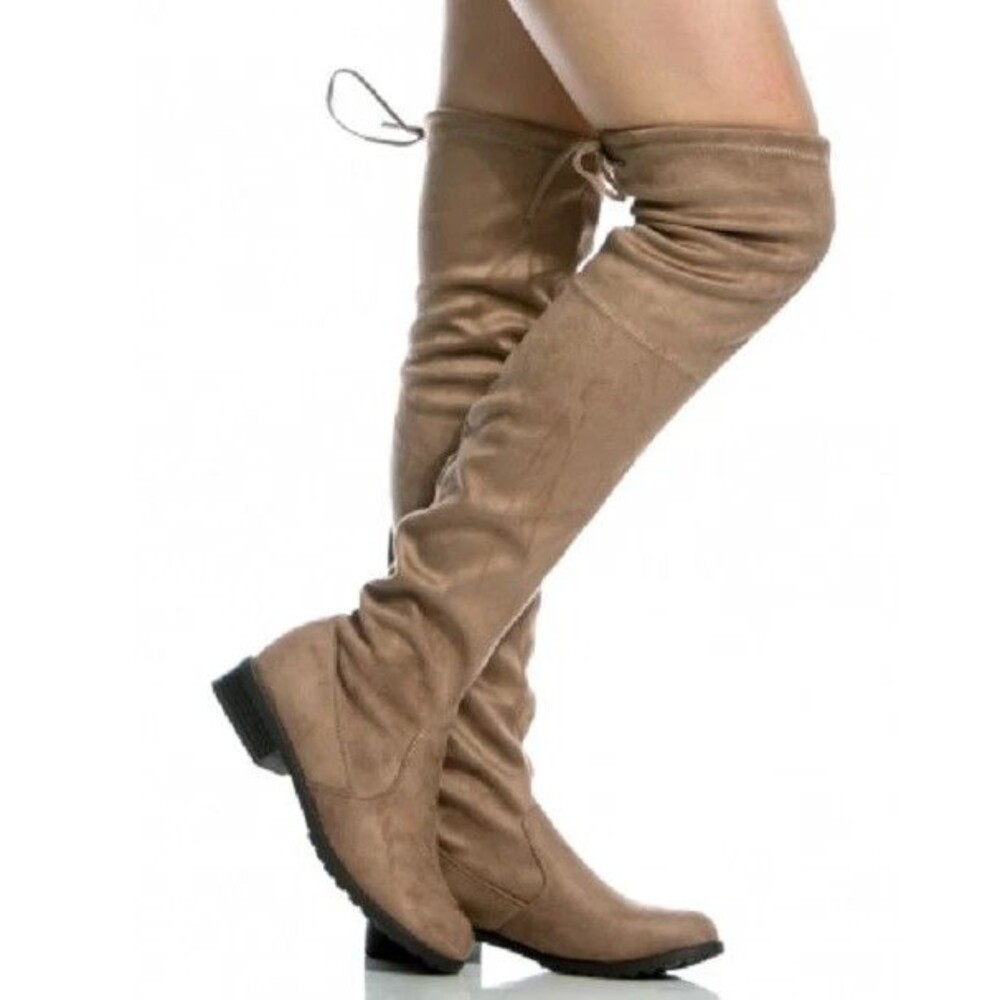 SO English Muffin Women's Thigh-High Boots Size 9 Tan New In Box
